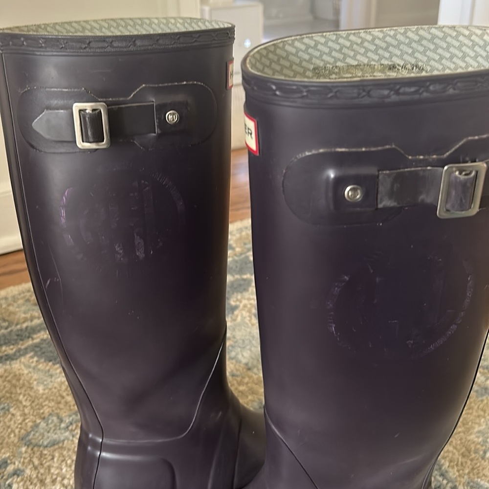 Hunter Classic Tall Waterproof Boots - Picture 8 of 10